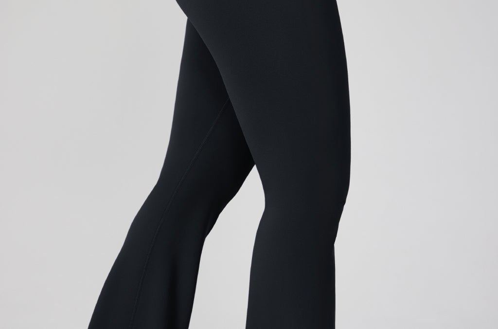 Women's Hugcurve No Front Seam Flare Leggings 31'' Aspen Olive